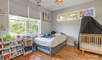 127 Alma Ln, Asheville, NC 28806