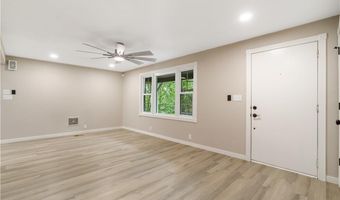 16 Amesbury Ln, Bella Vista, AR 72715