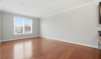 815 N PATRICK St 406, Alexandria, VA 22314