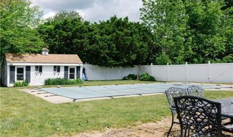 165 Sowams Rd, Barrington, RI 02806
