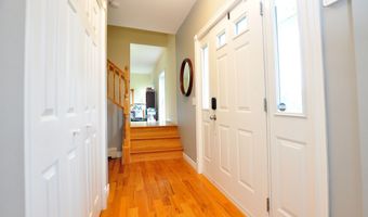 34 Chippenwood Ln, Bristol, CT 06010