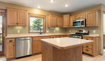 1300 26TH St SW, Austin, MN 55912
