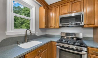 6 Woodland Cir, Bow, NH 03304