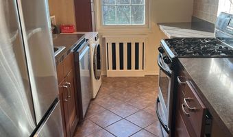 224 GEORGE MASON Dr N 4, Arlington, VA 22203