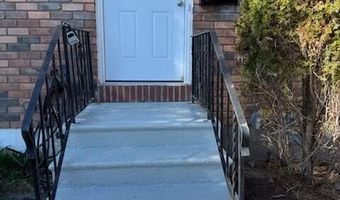 285 Mt Hope Dr, Albany, NY 12202