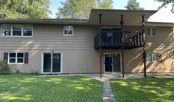 467 Rohr St, Arnolds Park, IA 51331