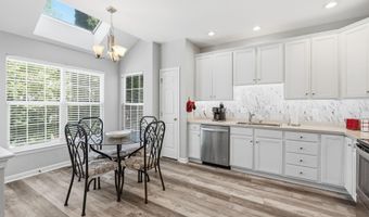 43612 DUNHILL CUP Sq, Ashburn, VA 20147