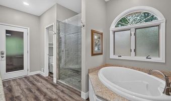 7480 Majestic Woods Dr, Argentine, MI 48451