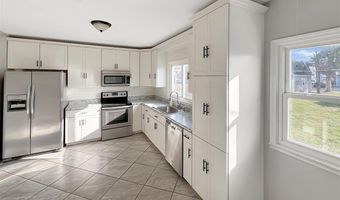 1614 13th St, Bedford, IN 47421