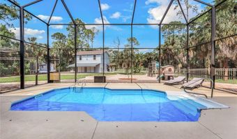 561 2nd NE St, Naples, FL 34120