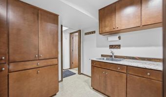 203 W Wagon Wheel Pr NW, Benton City, WA 99320