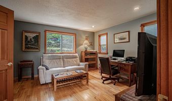 307 Hillcrest St, Ashland, OR 97520