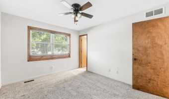 636 Dublin Dr, Andover, KS 67002