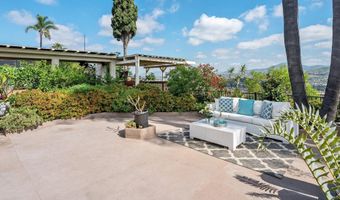 7945 Shadow Hill Dr, La Mesa, CA 91941
