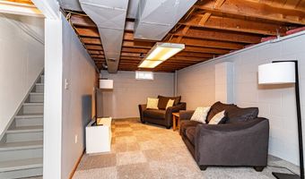 1621 Carroll Ave, Ames, IA 50010