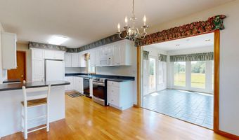 8 Fahi Pond Rd, Anson, ME 04958