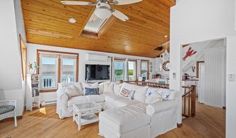 695 Charlestown Beach Rd, Charlestown, RI 02813