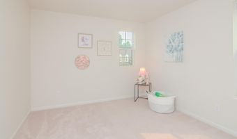 2888 Dillon Dr, Ann Arbor, MI 48105