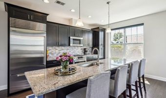 18 Blazingstar Way, Allamuchy Twp., NJ 07840