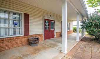 1163 Wards Rd, Altavista, VA 24517