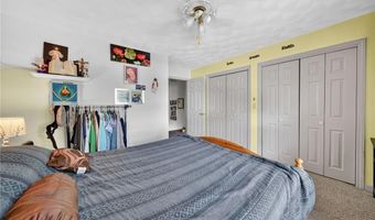 24 Iris Ln, North Providence, RI 02911