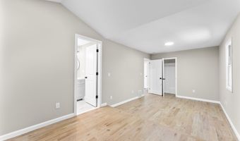 110 Minturn Rd, Bridgeport, CT 06606