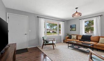 1718 SCHAEFER Cir, Appleton, WI 54915