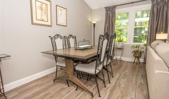 253 Old Oak Post Rd, Amherst, NY 14051