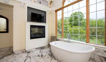 330 N Countryside Dr, Ashland, OH 44805