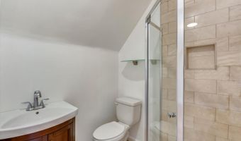 8908 GRANT St, Bethesda, MD 20817