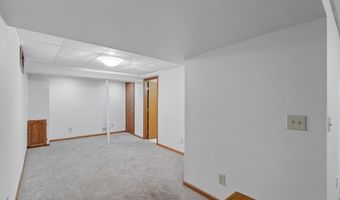 1210 Acewood Blvd, Madison, WI 53716