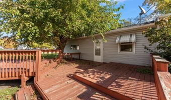 211 S Main St, Argenta, IL 62501