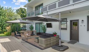 96 Roger Williams Dr, North Kingstown, RI 02852