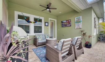 624 WINTERSIDE Dr, Apollo Beach, FL 33572