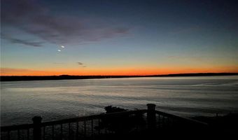 160 Col. John Gardner Rd, Narragansett, RI 02882