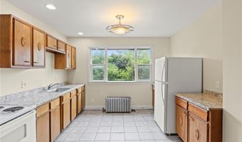 540 Longmeadow Rd, Amherst, NY 14226