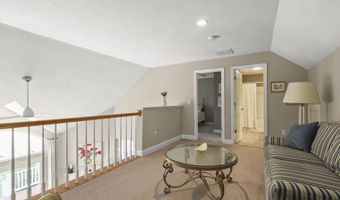 2 Amberwood Ct 2, Bourne, MA 02532