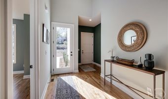290 Hodgson Dr, Athens, GA 30606