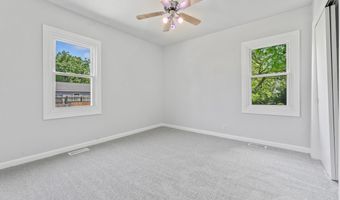 41073 N 1st St, Antioch, IL 60002