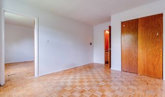 706 N Lawler Ave, Addison, IL 60101