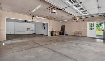 12757 Chamberlain Rd, Aurora, OH 44202