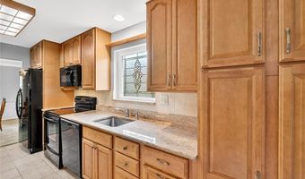 177 Wildwood Pkwy, Ballwin, MO 63011