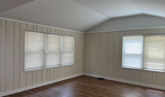 551 Capstan Ave, Beachwood, NJ 08722
