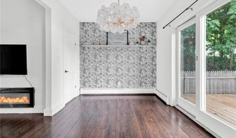 38 Padelford Ave, East Providence, RI 02915