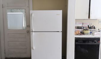 7 Frog Holler Ln, Augusta, ME 04330
