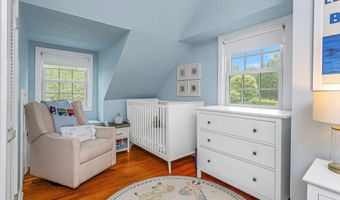 4 Old Stone Rd, Darien, CT 06820