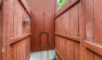 31 Ventnor Ave, Beesleys Point, NJ 08223