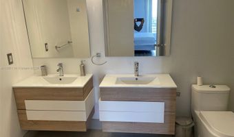 3300 NE 192nd St 902, Aventura, FL 33180