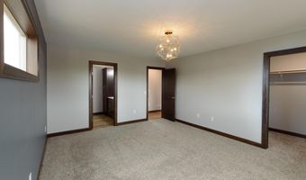 4825 Chainview Dr NW, Alexandria, MN 56308