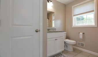 35 Cross St, Allenstown, NH 03275